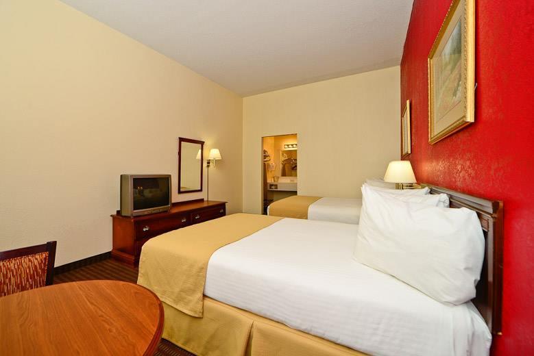 Manchester Heritage Inn & Suites Buitenkant foto