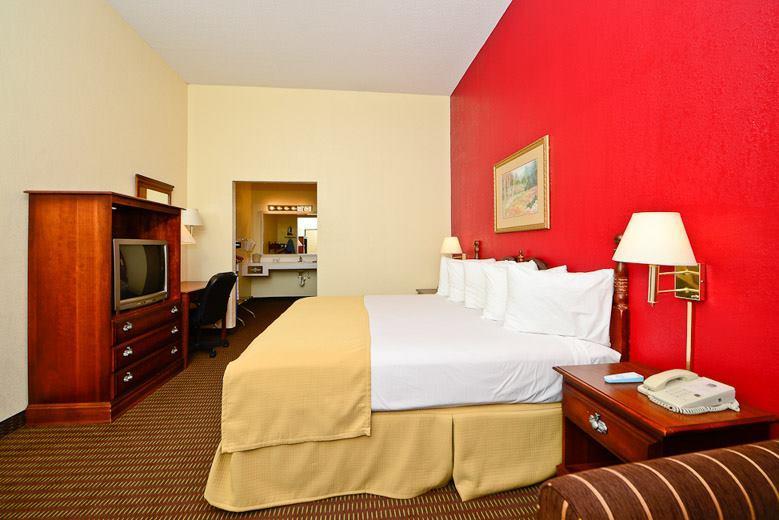 Manchester Heritage Inn & Suites Buitenkant foto